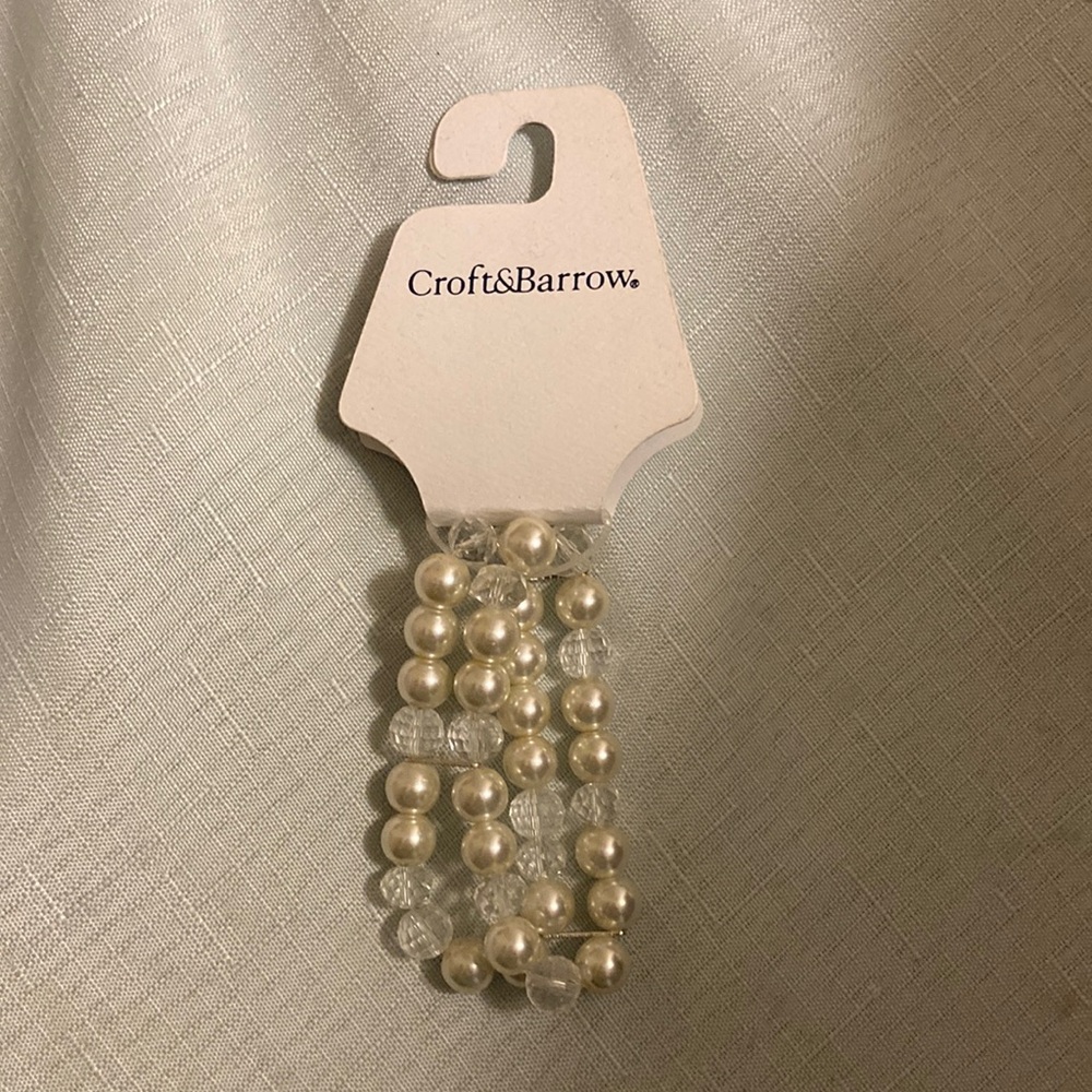Croft & Barrow Cream Pearl Bracelet